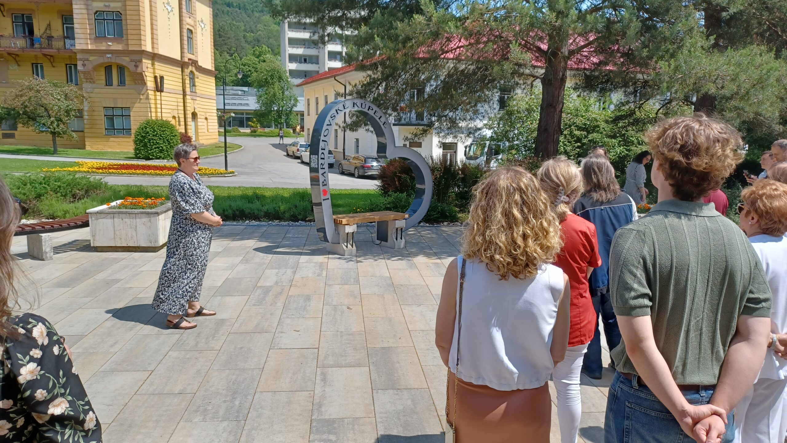 V Bardejovských Kúpeľoch odhalili nový fotopoint v tvare srdca